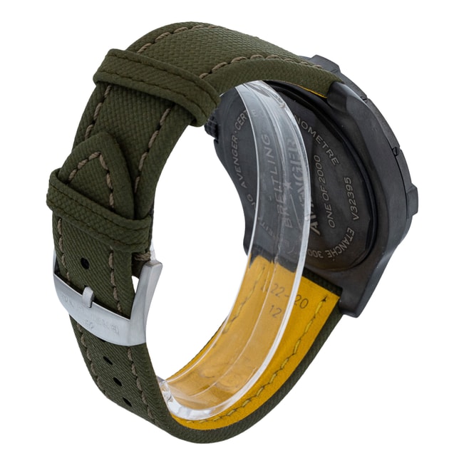 Breitling Avenger Automatic GMT 45 Night Mission V32395 Image 3